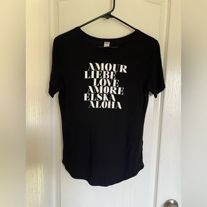 Old Navy - S “Love” Tee